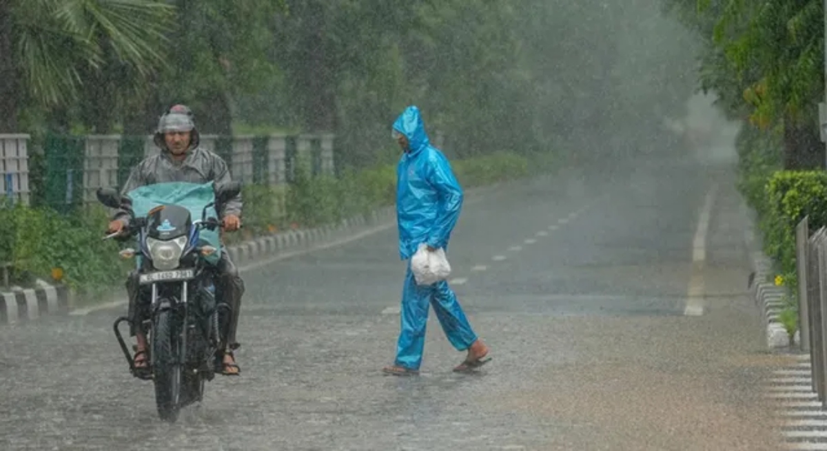 IMD Weather Alert, Heavy Rain Alert, Orange Alert, Monsoon Update, India Weather, Heavy Rainfall, Thunderstorm Alert, Lightning Warning, Weather Forecast, Monsoon 2026, IMD Forecast, Delhi Rain, Uttar Pradesh Weather, Bihar Rain, Chhattisgarh Weather, Rajasthan Weather, Maharashtra Rain, Kerala Rain Deficit, Strong Winds, Flood Alert