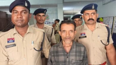 Chhattisgarh Serial Killer, Balodabazar Crime, Kasdol Police, Purana Kharve Village, Serial Murder Case, Chhattisgarh Crime News, Poisoned Liquor, Ramsahay Jaiswal, Mass Murder Case, Crime Investigation, Kasdol Murder Mystery, Chhattisgarh Police, Serial Killing, Murder Accused Arrested, Rural Crime, Poisoning Case, Balodabazar News, Crime Story, Police Investigation, Attempt To Murder, Criminal Confession, Village Crime, Breaking News Chhattisgarh, High Profile Crime Case, India Crime News, Murder Mystery Solved, Toxic Substance Case, Criminal Investigation, CG Crime News, Balodabazar Serial Killer