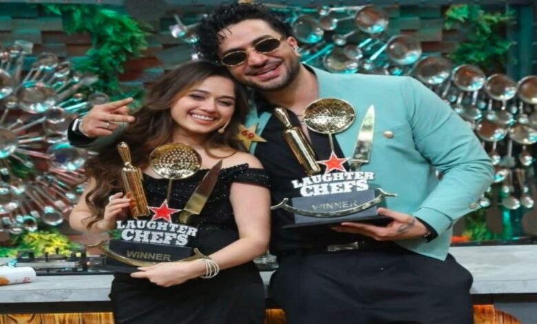 Laughter Chefs Season 3, Laughter Chefs Winner, Aly Goni, Jannat Zubair, Aly Goni Jannat Zubair, Karan Kundrra, Elvish Yadav, Laughter Chefs Grand Finale, Laughter Chefs Season 3 Winner, Bharti Singh, Harpal Singh Sokhi, Rohit Shetty, Khatron Ke Khiladi 15, Entertainment News, TV News, Reality Show, Celebrity News, लाफ्टर शेफ्स सीजन 3, अली गोनी, जन्नत जुबैर, करण कुंद्रा, एल्विश यादव