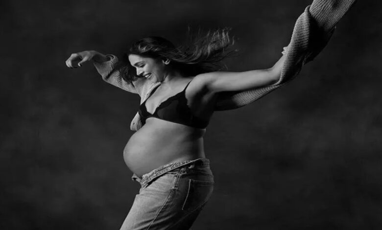 **Keywords (English):** Deepika Padukone, Deepika Pregnancy, Deepika Padukone Baby Bump, Ranveer Singh, Deepika Third Trimester, Deepika Instagram Story, Bollywood News, Celebrity Pregnancy, Deepika Second Pregnancy, Deepika Delivery, Baby Bump, Pregnancy Update, Deepika Ranveer Baby, Daughter Dua, Entertainment News, Bollywood Couple, Deepika Health Update, Viral Post, Instagram Viral, Celebrity News