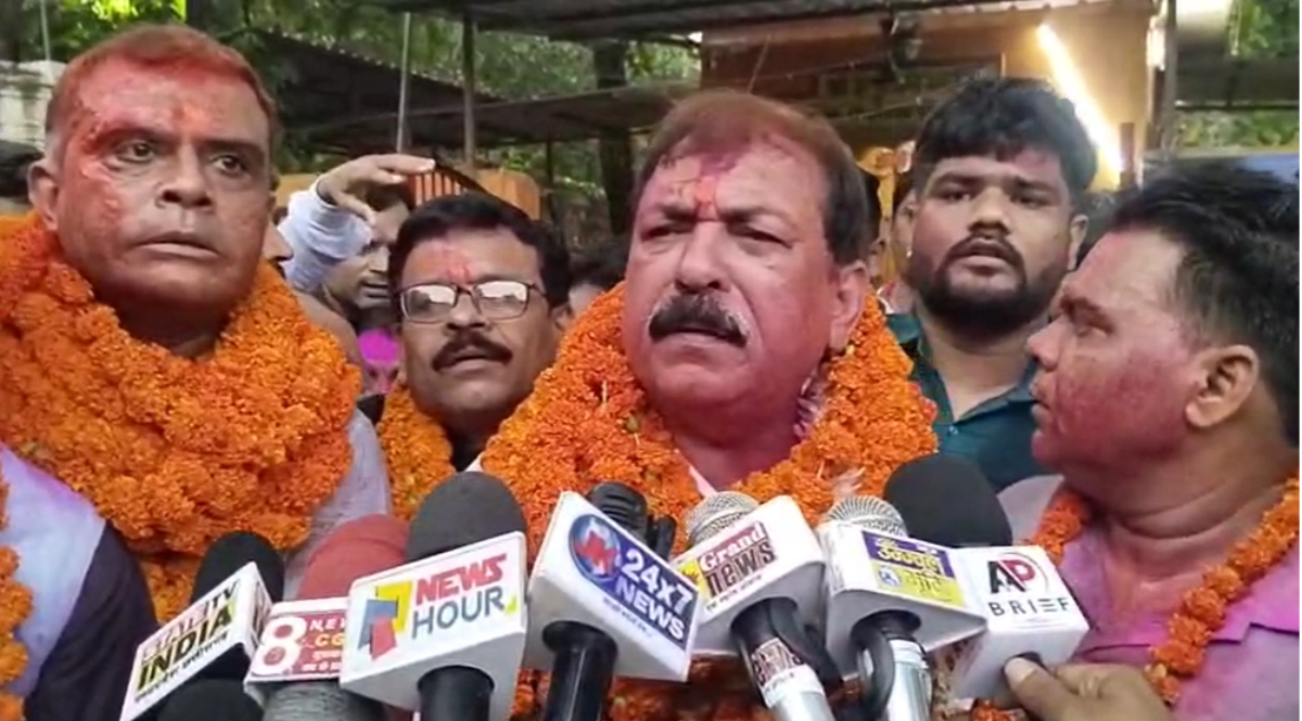 Bilaspur District Bar Association, Advocate Association Election, Anurag Bajpai, Vivek Pandey, Shweta Shastri, Dhananjay Singh, Bar Association Election, Bilaspur News, Chhattisgarh News, Advocate Election, Election Results, Lawyers Election, Bar Association President, Legal News, Bilaspur Lawyers, Chhattisgarh Lawyers, Election 2026