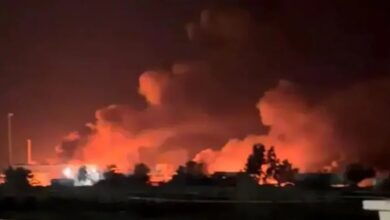 US-Iran Conflict, US Airstrikes, Iran Missile Attack, Kuwait Missile Alert, Bahrain Alert, Qatar Missile Siren, Middle East Tensions, Donald Trump, Hormuz Strait, Iran Drones, Gulf Security, Oil Prices, Global Markets, Iran-US War, Breaking News