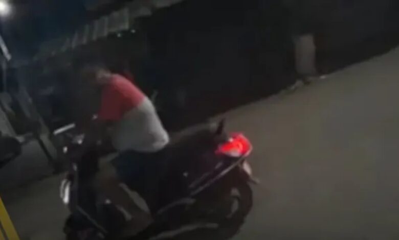Bengaluru News, Bengaluru Crime, Karnataka News, Sexual Harassment, Women Safety, Cab Waiting Woman, Ramamurthy Nagar, Bengaluru Police, Karnataka Police, Crime News, Women Safety News, Sexual Abuse Case, Harassment Case, Viral Video, Police Investigation, Public Safety, Crime Against Women, India Crime News, Latest News, Breaking News, Karnataka Crime News
