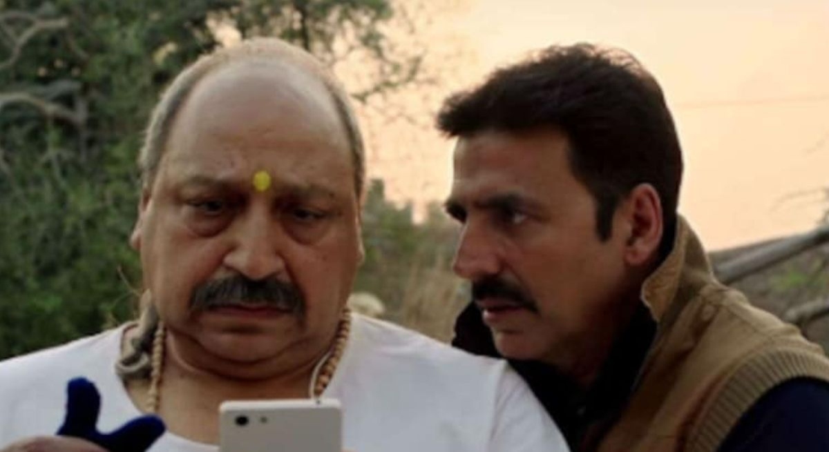 Akshay Kumar, Sudhir Pandey, Toilet Ek Prem Katha, Teleprompter, Akshay Kumar Dialogues, Bollywood News, Akshay Kumar Controversy, Siddharth Kannan Podcast, Veteran Actor, Tees Maar Khan, Pandav Movie, Haiwaan Movie, Akshay Kumar Upcoming Film, Hindi Cinema, Entertainment News