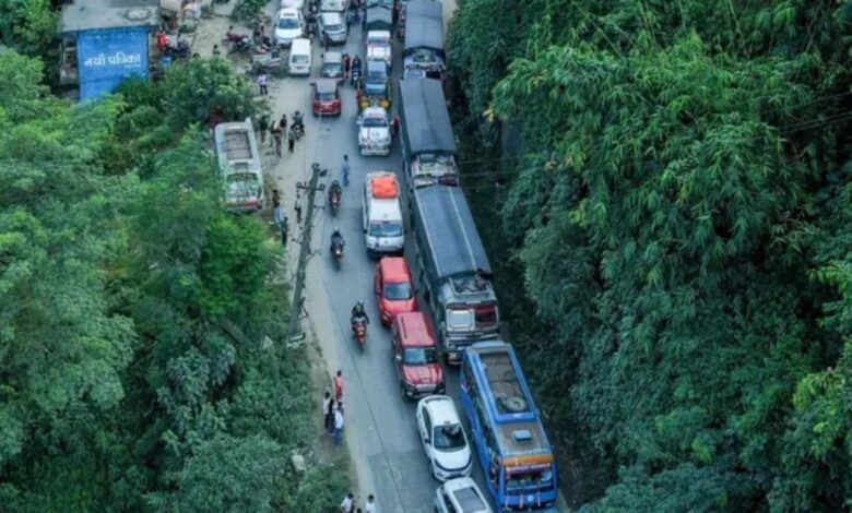 Nepal Flood, Nepal Landslide, Nepal Heavy Rain, Kathmandu Traffic, Nepal Highway, Nagdhunga Muglin Road, BP Highway, Kantılokpath, Nepal Weather, Flood Alert, Landslide Alert, Kathmandu Valley, Nepal Traffic Police, Road Blockage, Monsoon Rain, Nepal Disaster, South Asia Weather,