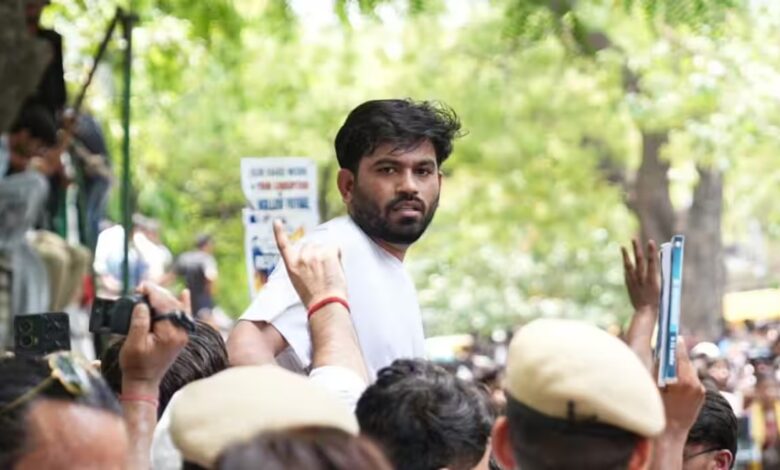 **Keywords (English, comma-separated):** CJP Legal Defense Fund, Abhijeet Deepke, Amit Tiwari RTI, RTI Activist Surat, CJP Controversy, Legal Defense Fund Investigation, Election Commission Complaint, GST Investigation, CBIC Inquiry, Political Organization Registration, Representation of People Act 1951, Section 29A RPA, Kapil Sibal Legal Fund, NEET Protest Case, Delhi Police Cases, Maharashtra Government Retired Employee, Financial Investigation, Political Funding, Tax Investigation India, Gujarat News, Surat News, India Legal News, Breaking News India, Election Commission India, GST Rules, Legal Aid Fund