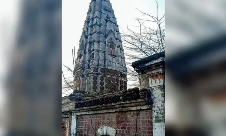 hindu temple demolished in pakistan