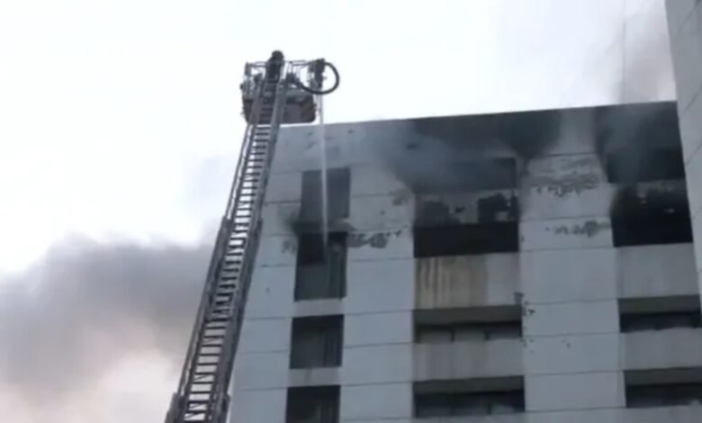 Surat Fire, Surat Textile Market, Shyam Sangini Textile Market, Textile Market Fire, Gujarat Fire, Surat Fire News, Massive Fire, Fire Accident, Fire Brigade, Fire Tenders, 20 Fire Tenders, Fire Rescue Operation, Turntable Ladder, Hydraulic Platform, Firefighters, Smoke, Textile Market, Saroli, Surat News, Gujarat News, Breaking News, Fire Update, Emergency Call, Fire Control Room, Fire Safety, Market Fire, Latest News,