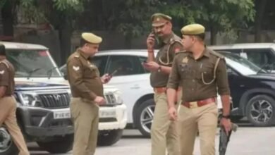 Ghaziabad Crime, Ghaziabad News, Dog Walking Dispute, Retired Inspector, Anand Kumar, Raj Empire Society, Raj Nagar Extension, Nandgram Police, Dog Dispute, Society Fight, Viral Video, Assault Case, FIR, Police Investigation, Ghaziabad Police, Uttar Pradesh Crime, UP News, Dog Walking Controversy, Society Dispute,