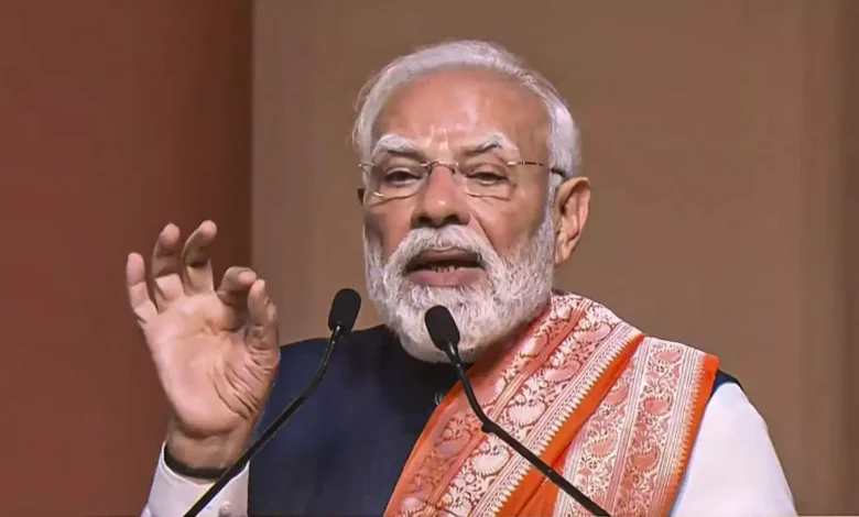 PM मोदी