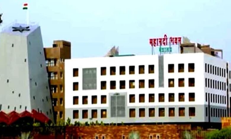 स्कूलों