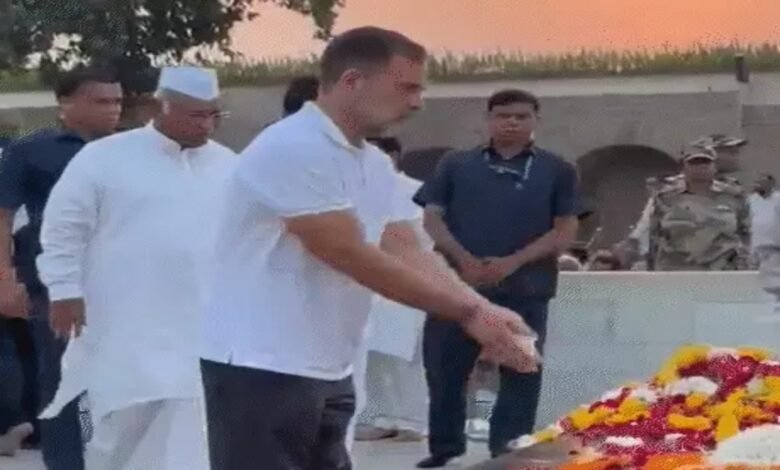 Gyanesh Kumar, SIR Protest, INDIA Bloc, Rahul Gandhi, Priyanka Gandhi, Election Commission, Delhi Police, Droupadi Murmu, Opposition Protest, Voter List Revision, Jantar Mantar,