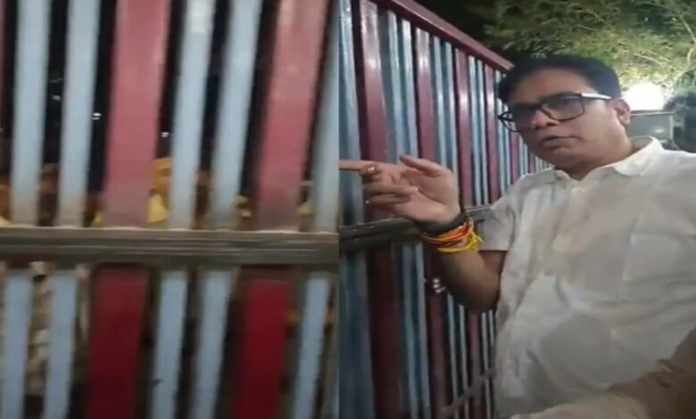 Bihar MLC Election, RJD Candidate Sanjeev Singh, Tejashwi Yadav, Bihar Politics, Police Action, Patna Graduate Constituency, Bihar Legislative Council Election, Teacher Constituency Election, RJD News, Bihar Voting, Election Security,