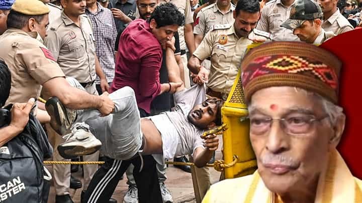 murli manohar joshi lathicharge