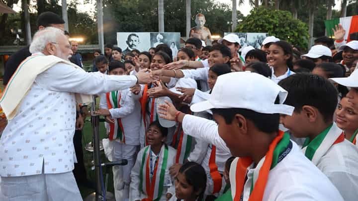 pm modi school children